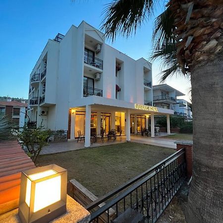 Bayram Hotel Çeşme Exteriör bild