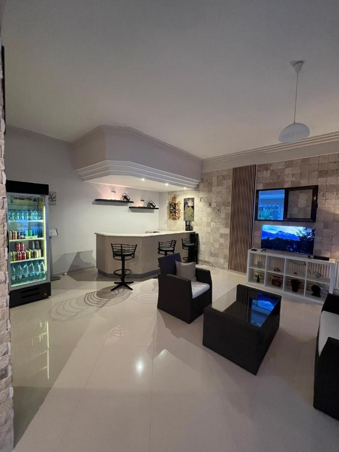 Bayram Hotel Çeşme Exteriör bild