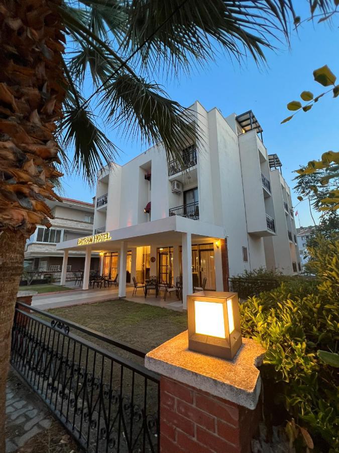 Bayram Hotel Çeşme Exteriör bild
