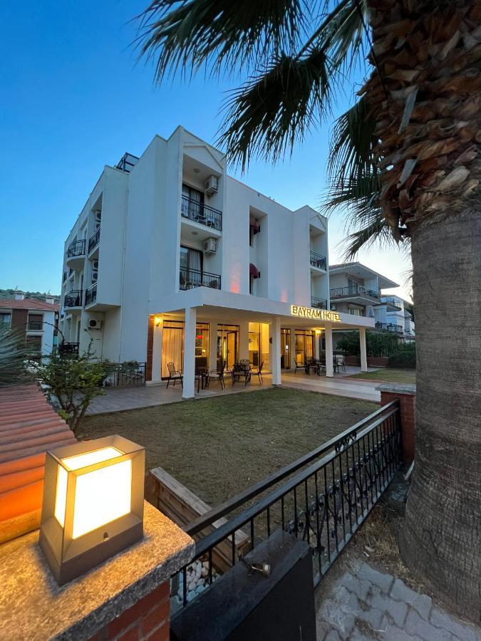 Bayram Hotel Çeşme Exteriör bild