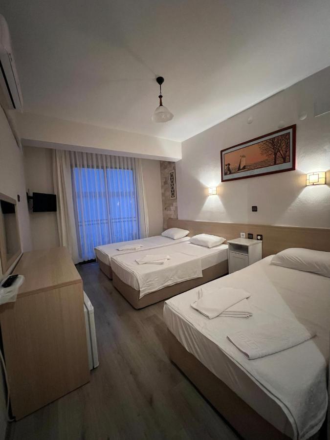 Bayram Hotel Çeşme Exteriör bild