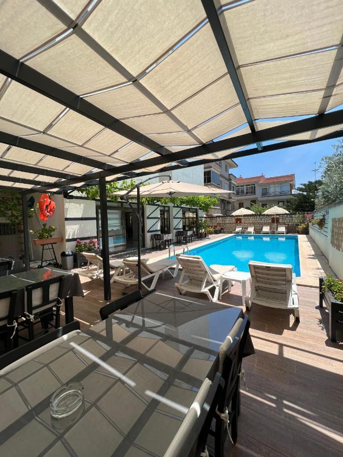 Bayram Hotel Çeşme Exteriör bild