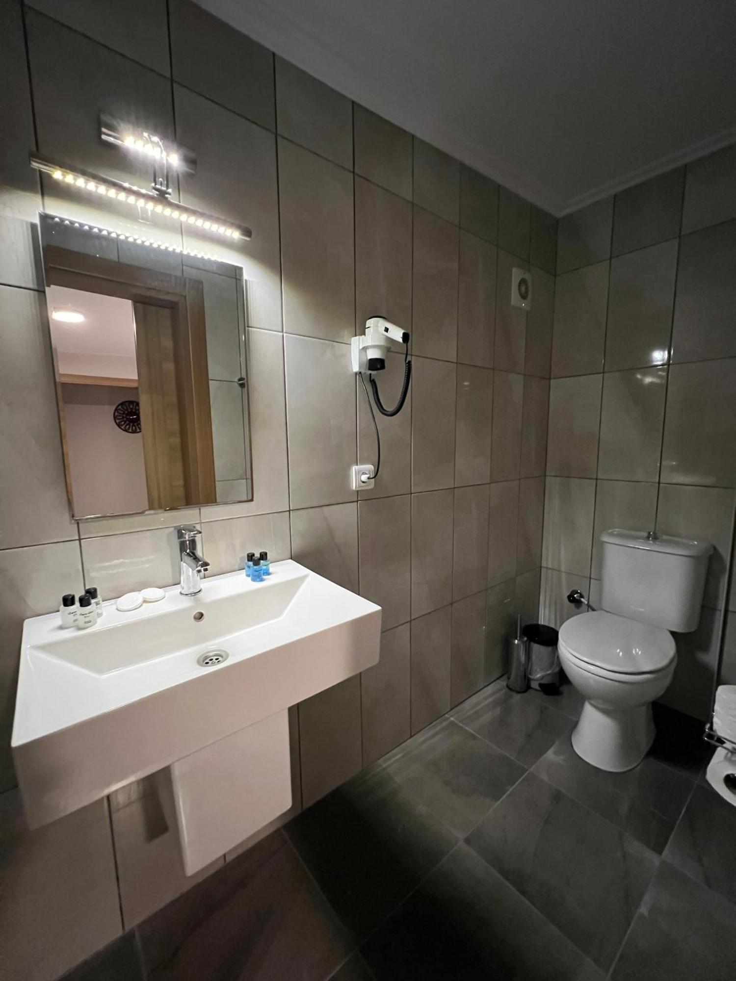 Bayram Hotel Çeşme Exteriör bild